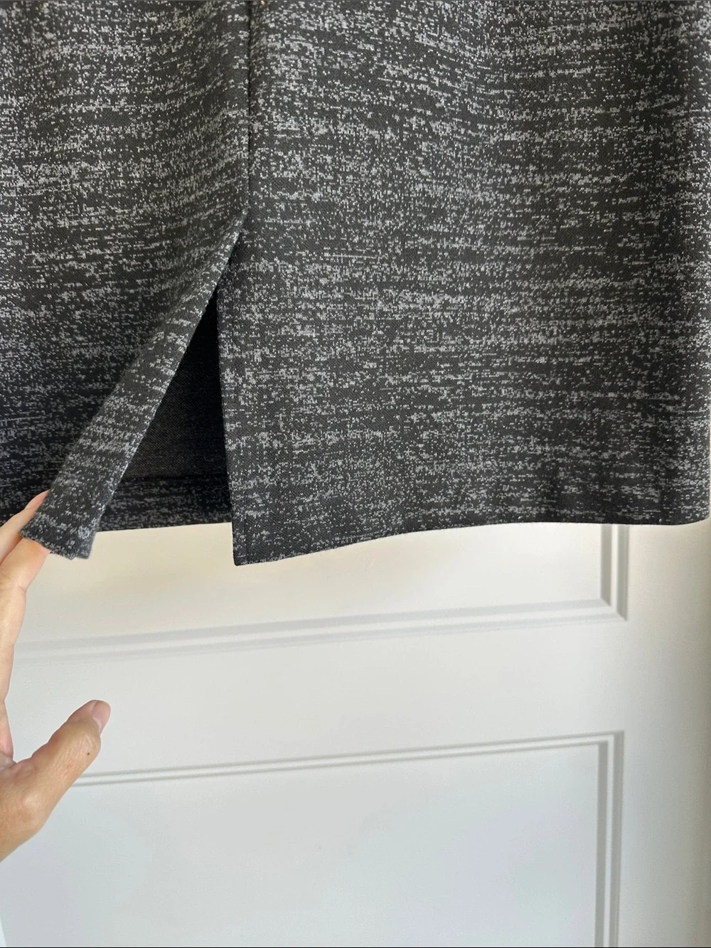 Classic Gray Textured Knit Pencil Skirt - Picture 3 of 5